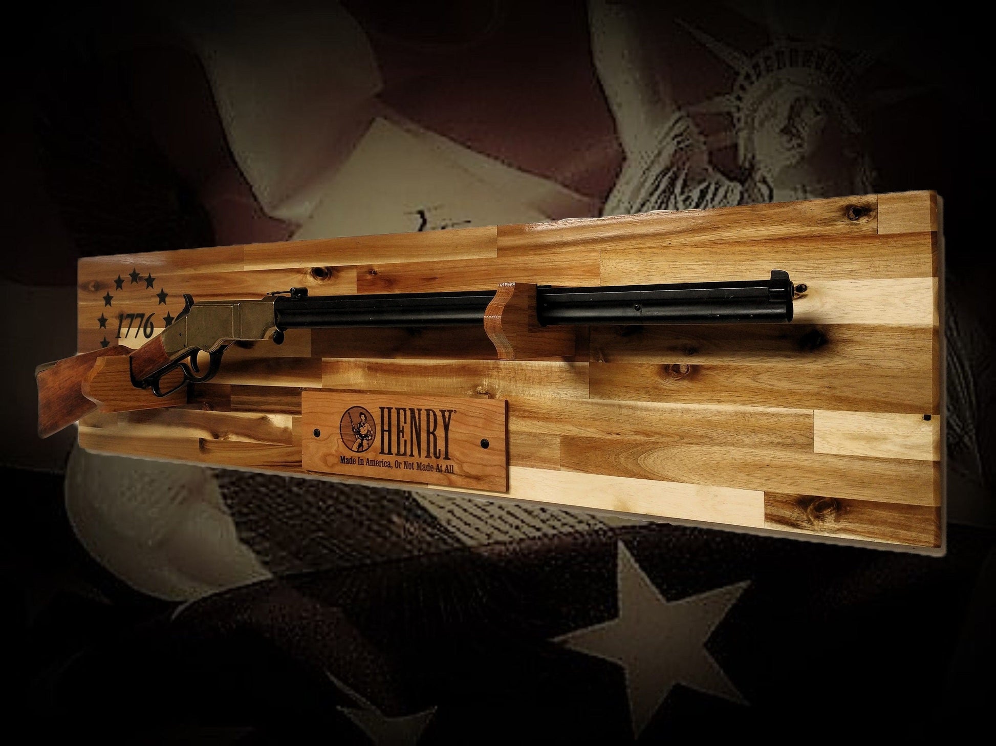 Walker Wood Gifts Bicentennial 1776 Lever Action Henry Rifle Display Cabin Acacia Gun Rack Cabin Décor Collectors Gift