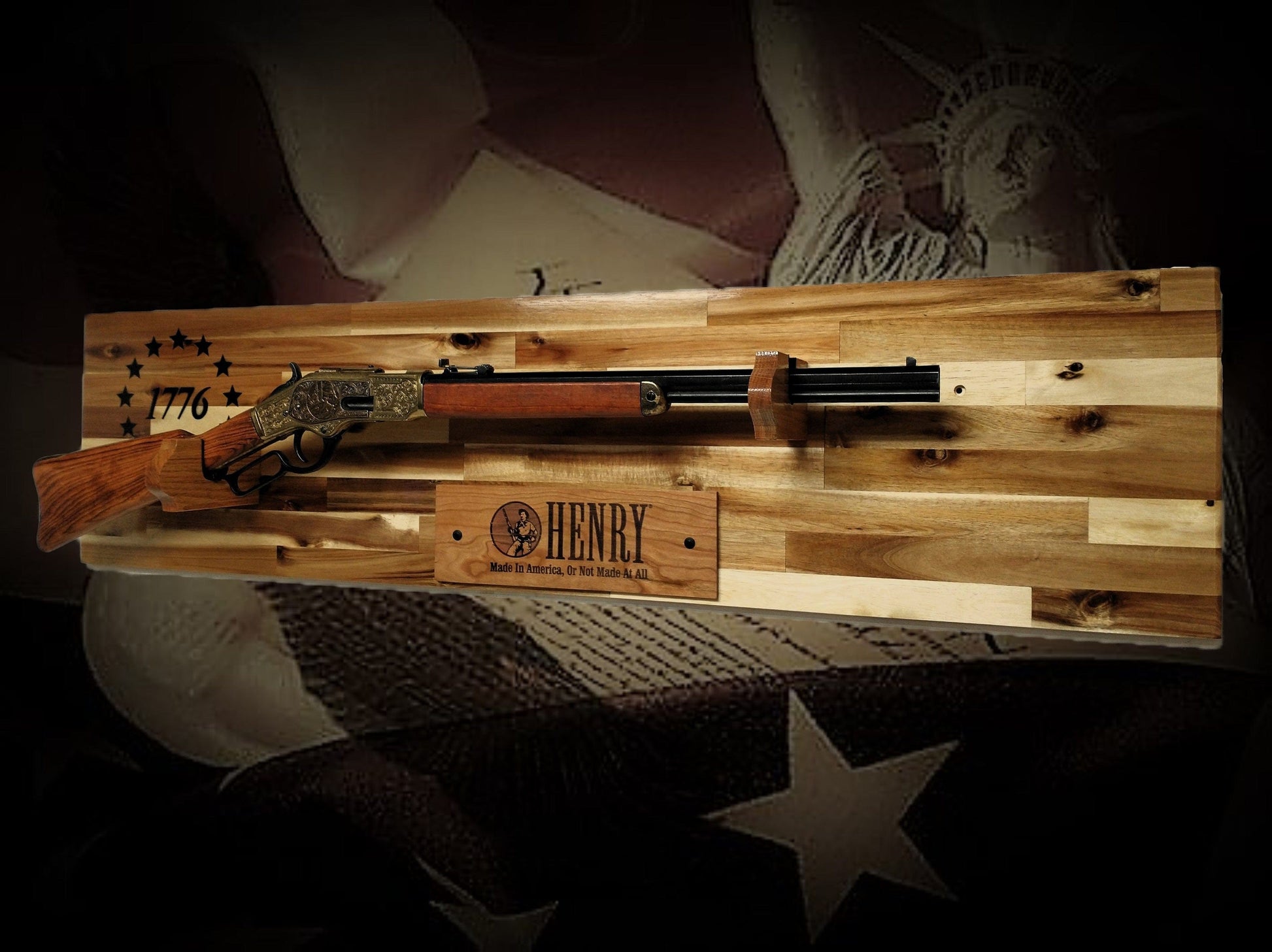 Walker Wood Gifts Bicentennial 1776 Lever Action Henry Rifle Display Cabin Acacia Gun Rack Cabin Décor Collectors Gift