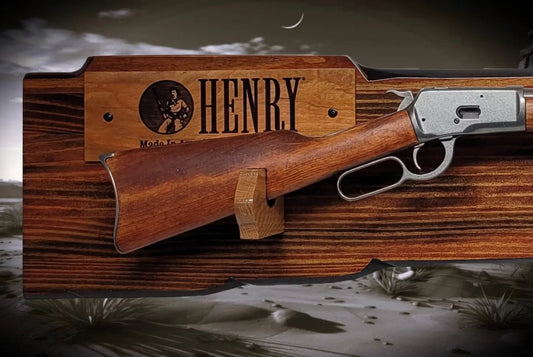 Walker Wood Gifts Gun Display Henry Lever Action Rifle Display Rack | Rustic Tiger Stain Gun Rack | Cherry Henry Plaque | Wall Mount Rifle Display | Walker Wood Gifts