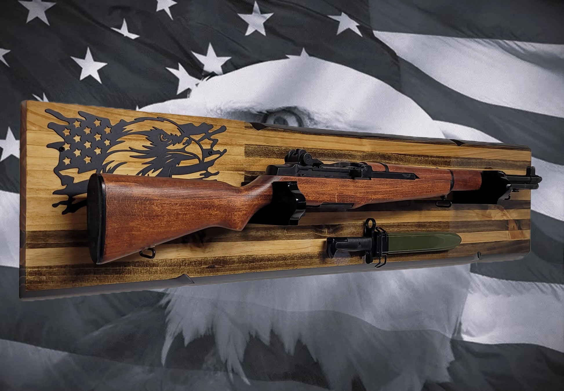 Walker Wood Gifts Gun Display M1 Garand & KA-BAR Wall Display – Knotty Pine Faux Live Edge with Black & White American Flag