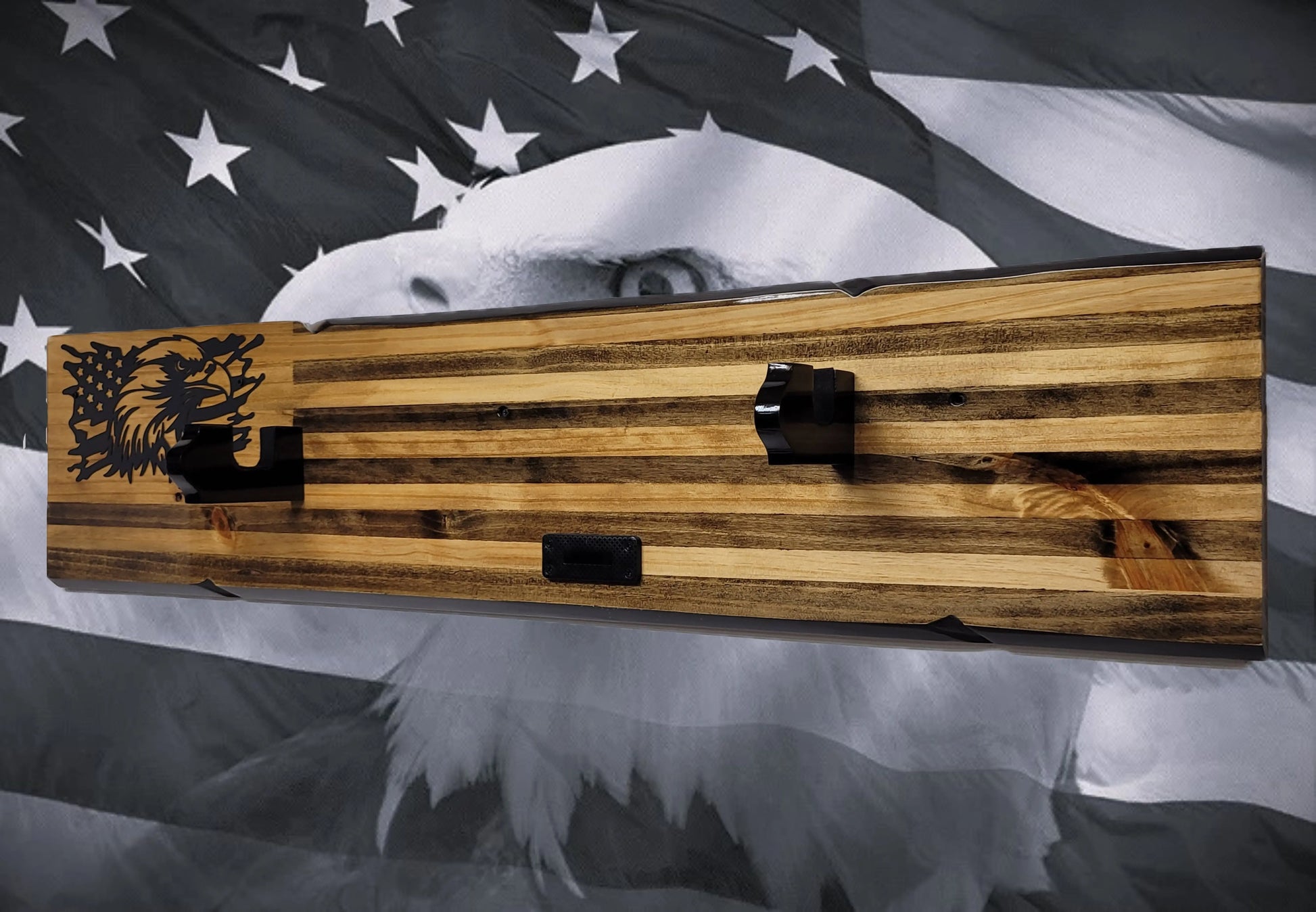 Walker Wood Gifts Gun Display M1 Garand & KA-BAR Wall Display – Knotty Pine Faux Live Edge with Black & White American Flag