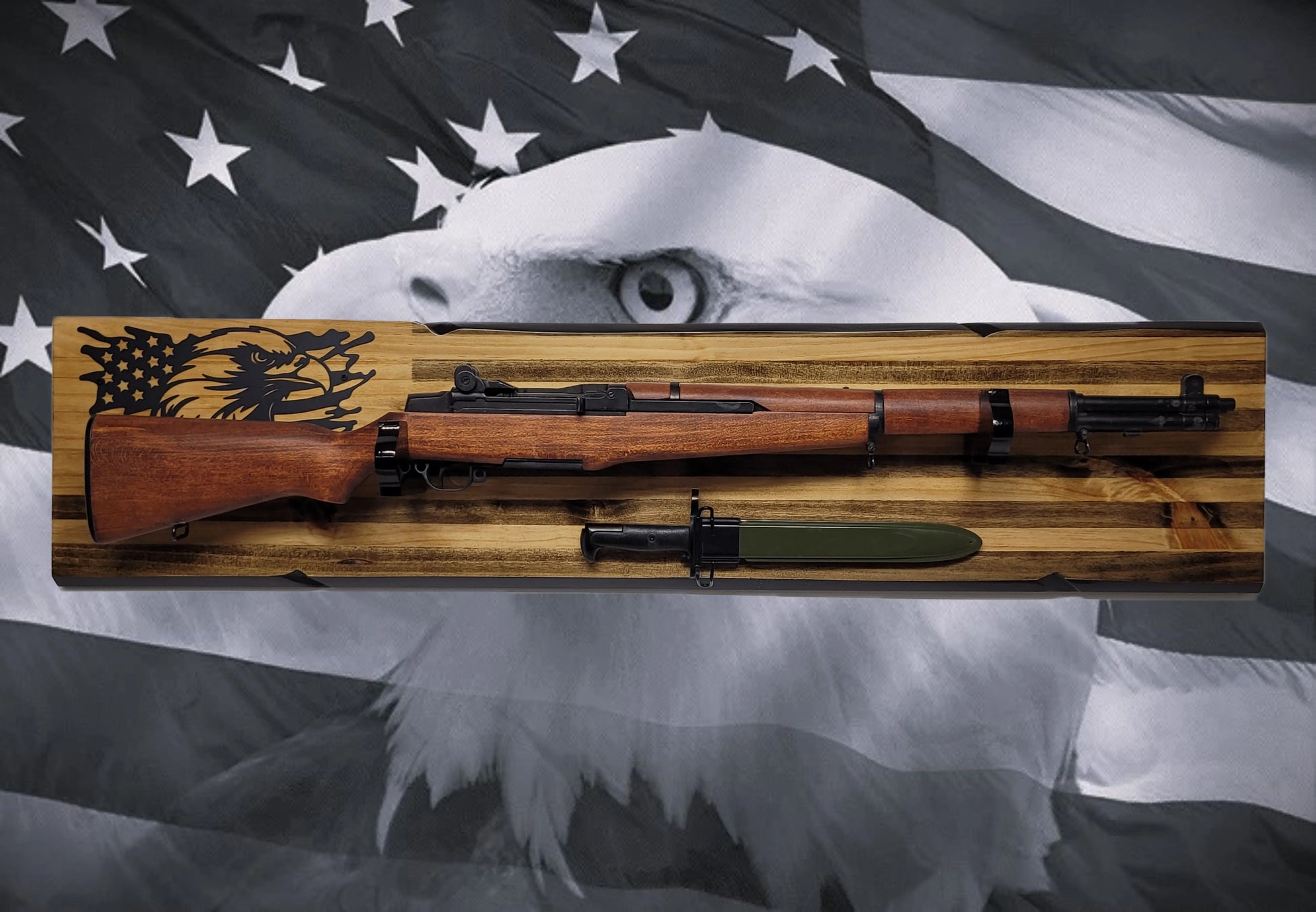 Walker Wood Gifts Gun Display M1 Garand & KA-BAR Wall Display – Knotty Pine Faux Live Edge with Black & White American Flag