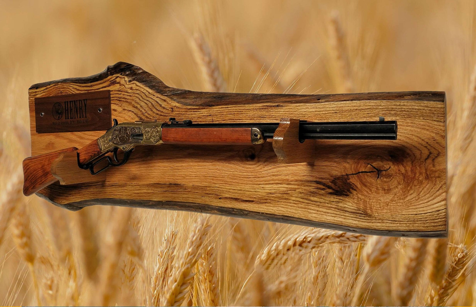 Walker Wood Gifts Gun Display Rustic Beautiful Contoured Live Edge Red Oak Lever Action Henry Gun Display Collectors Gift