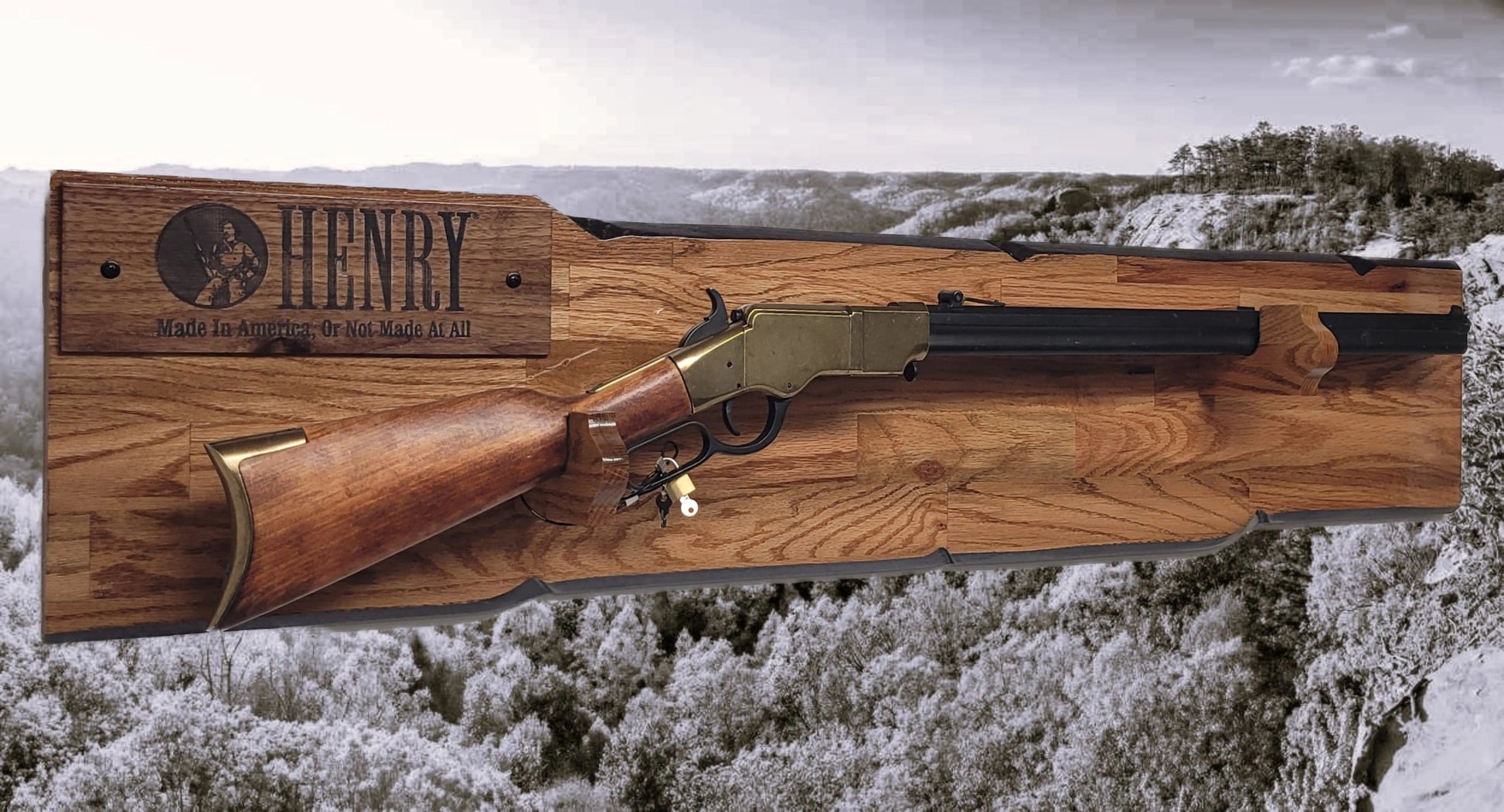 Walker Wood Gifts Gun Display Rustic Lever Action Henry Rifle Display Cabin Oak with Lock Collectors Gift