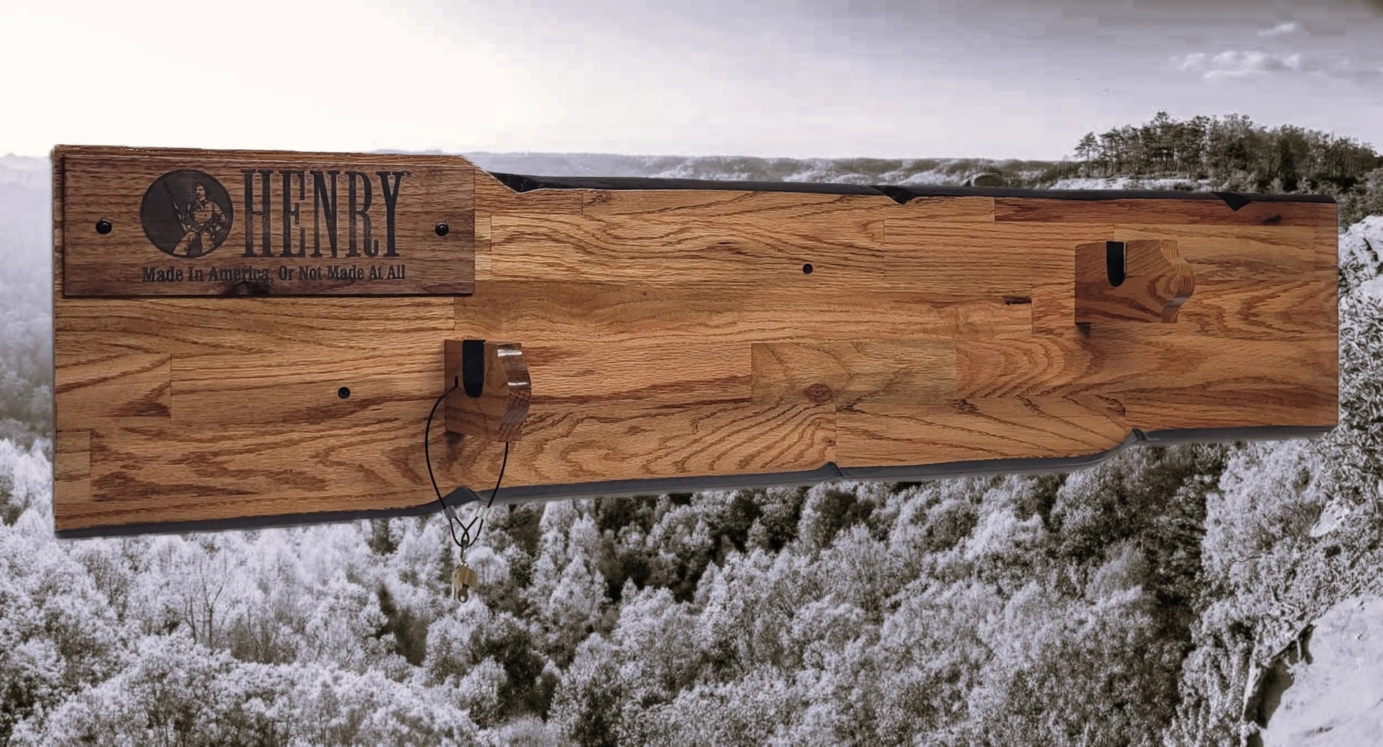 Walker Wood Gifts Gun Display Rustic Lever Action Henry Rifle Display Cabin Oak with Lock Collectors Gift