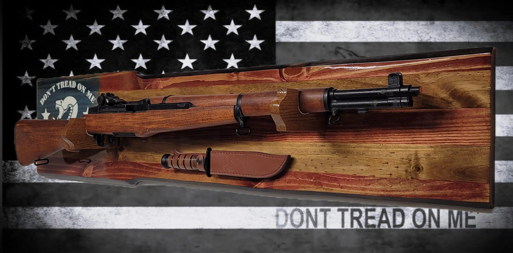 Walker Wood Gifts Gun Display Rustic Old Glory Don't Tread On Me M1 Garand Display Faux Live Edge Knotty Pine Cabin Décor Collectors Gift