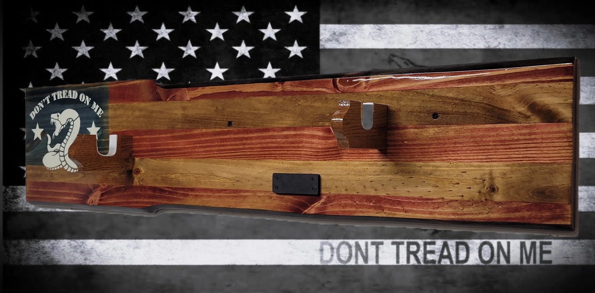Walker Wood Gifts Gun Display Rustic Old Glory Don't Tread On Me M1 Garand Display Faux Live Edge Knotty Pine Cabin Décor Collectors Gift