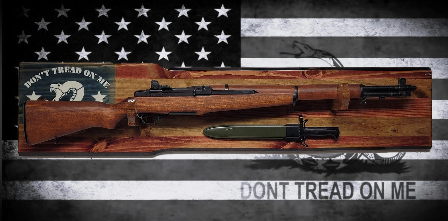 Walker Wood Gifts Gun Display Rustic Old Glory Don't Tread On Me M1 Garand Display Faux Live Edge Knotty Pine Cabin Décor Collectors Gift