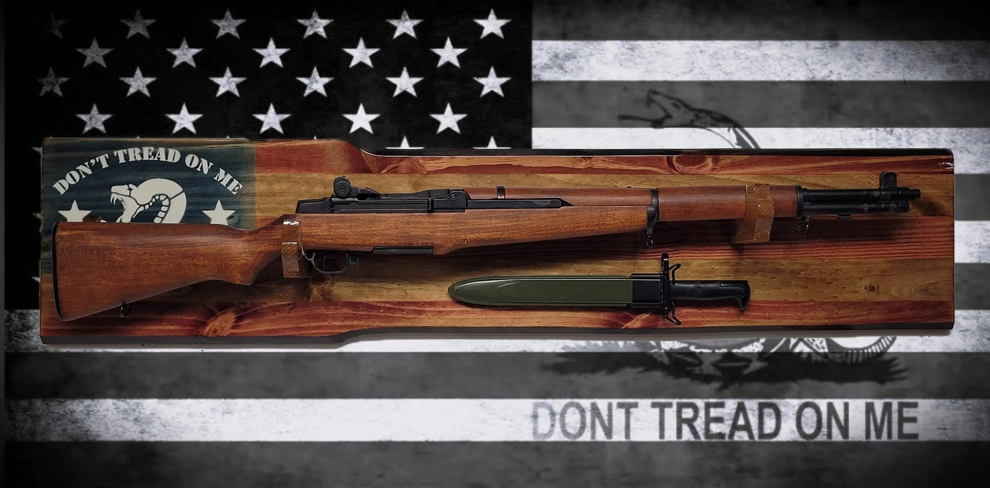 Walker Wood Gifts Gun Display Rustic Old Glory Don't Tread On Me M1 Garand Display Faux Live Edge Knotty Pine Cabin Décor Collectors Gift