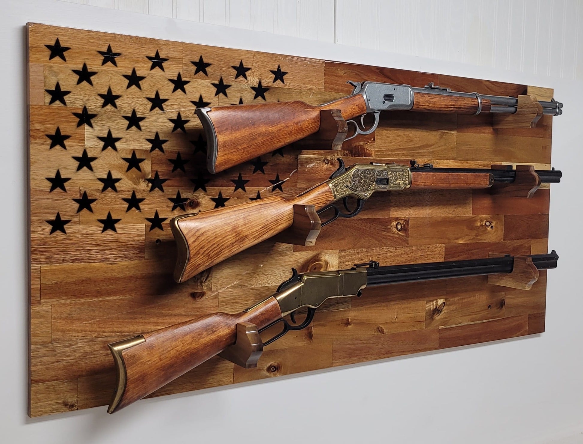 Walker Wood Gifts gun rack 50 Black Star Flag 3 Place Lever Action Rifle Cabin Acacia Display Collector Gift