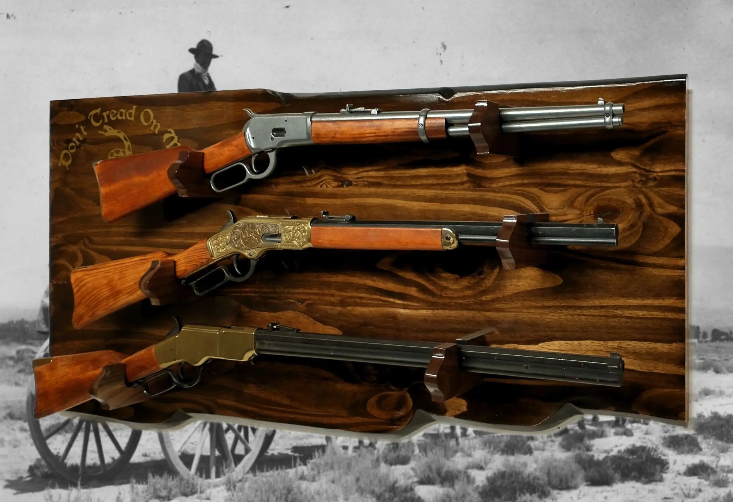 Rustic Knotty Pine 3 Place Don't Tread on Me Gun Rack Unique