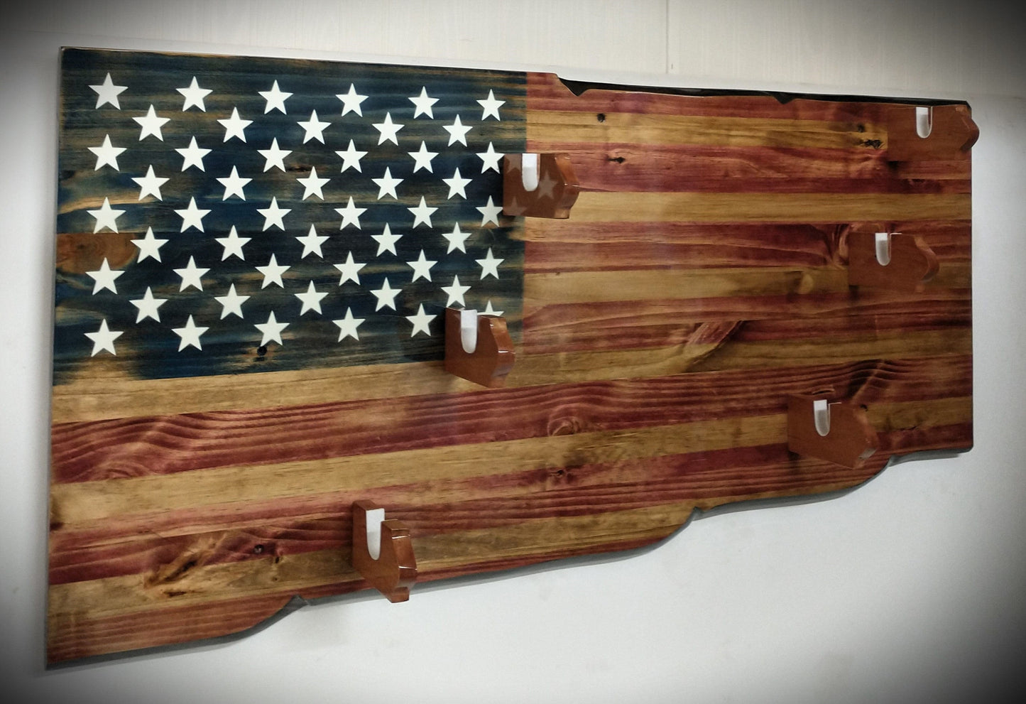 Walker Wood Gifts gun rack Rustic 3 Place Lever Action Old Glory Knotty Pine Rack Rifle Display Patriotic Collectors Gift