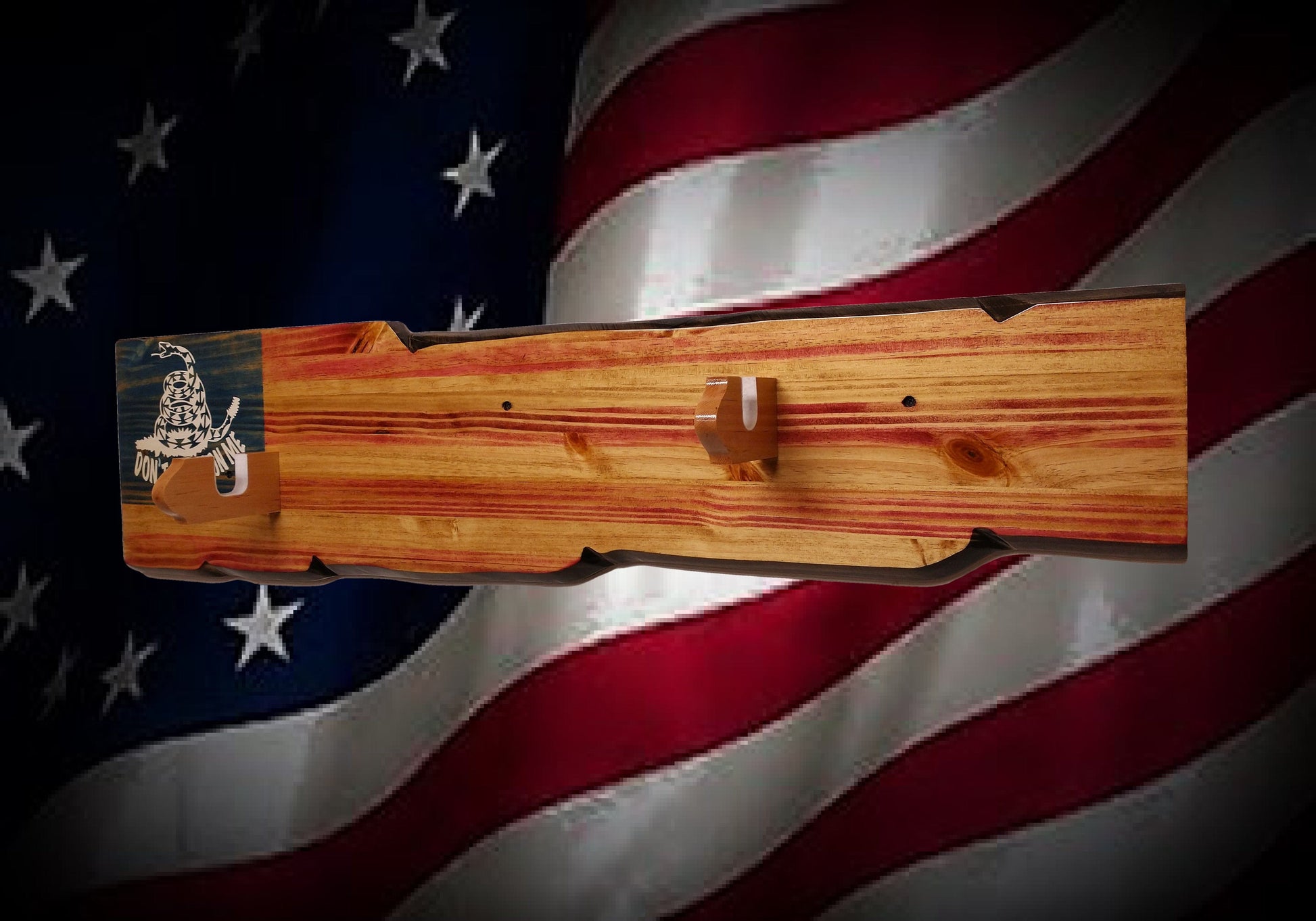Walker Wood Gifts gun rack Rustic "Don't Tread On Me" Gun Rack Lever Action Rifle Wall Mount Americana Collectors Gift Décor