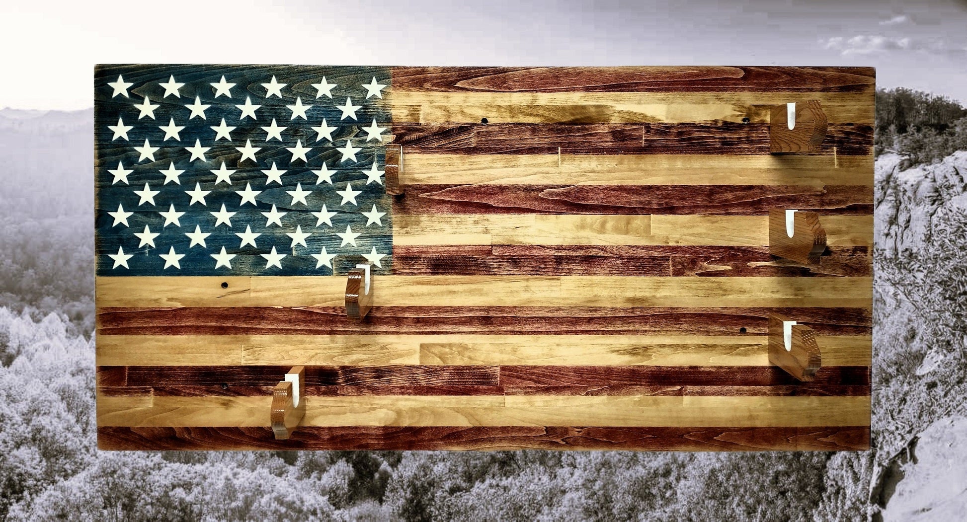 Walker Wood Gifts gun rack Traditional Old Glory 3 Place Lever Action Aspen Rifle Display Unique Collectors Gift