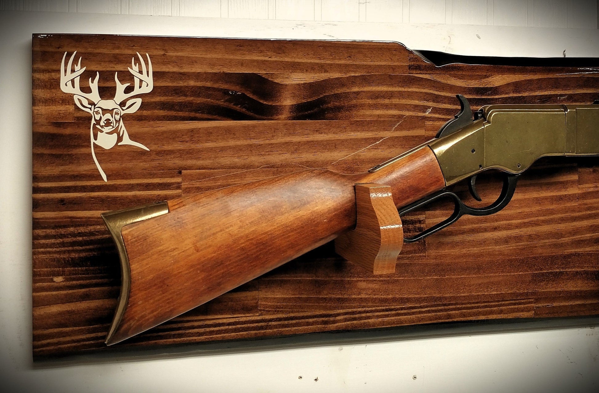 Walker Wood Gifts Rustic Lever Action Gun Rack Display Rifle Faux Live Edge Knife Hunting Cabin Décor Collectors Gift