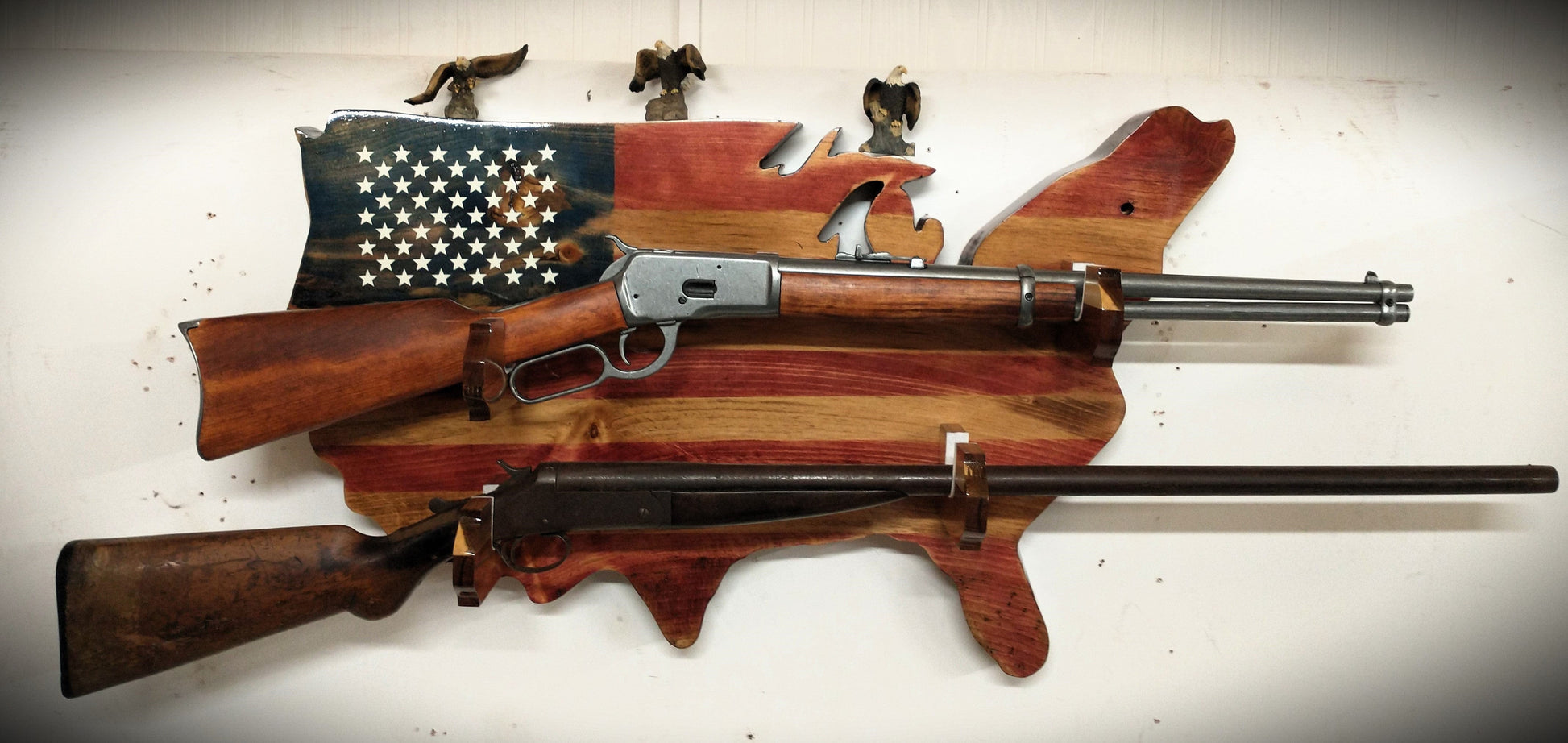 Walker Wood Gifts Rustic Old Glory USA Lever Action Rifle Shotgun Wall Display Collector Gift