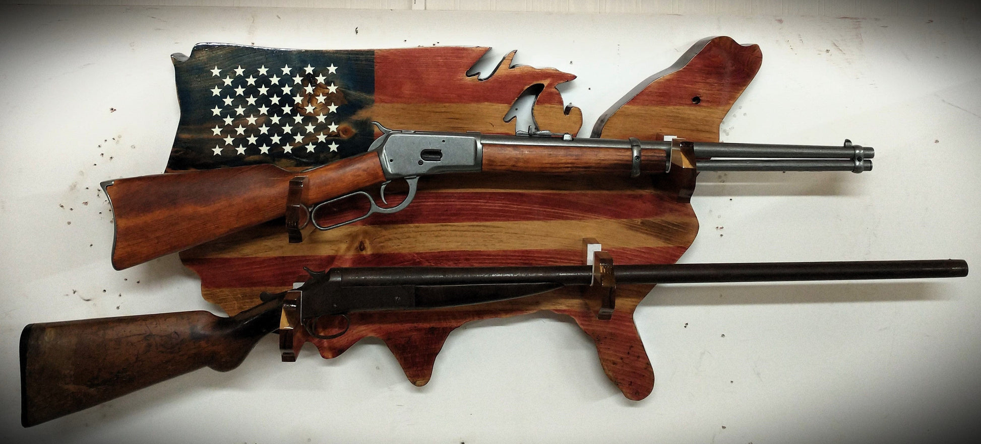 Walker Wood Gifts Rustic Old Glory USA Lever Action Rifle Shotgun Wall Display Collector Gift