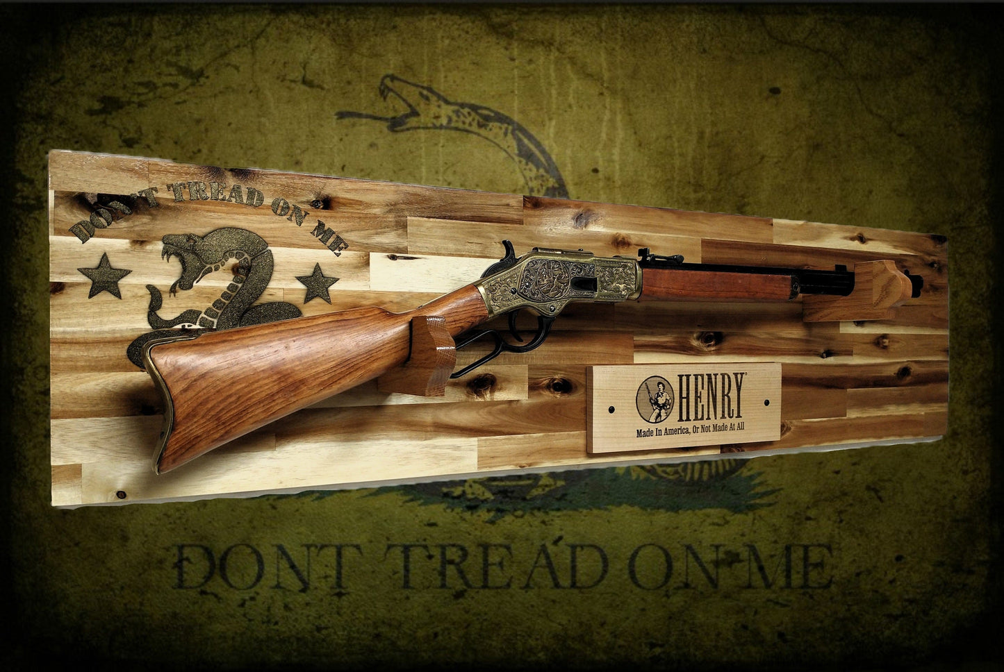 Walker Wood Gifts Traditional Don't Tread On Me Lever Action Henry Rifle Display Cabin Acacia Gun Rack Cabin Décor Collectors Gift